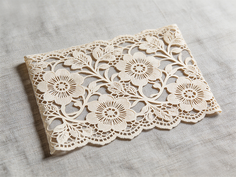 Zergatik aldatzen dira ehunak mozteko sistemak ardatz anitzeko laser kontrolagailuetara? Eraginkortasuna funtsezkoa da.